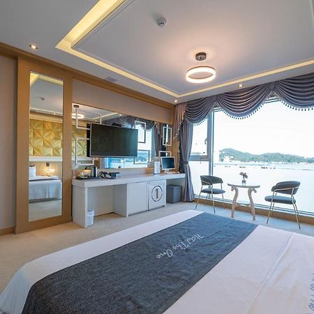 Hotel The One Йосу Екстер'єр фото